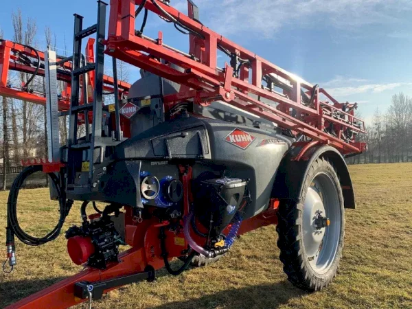 Opryskiwacz KUHN LEXIS 3000